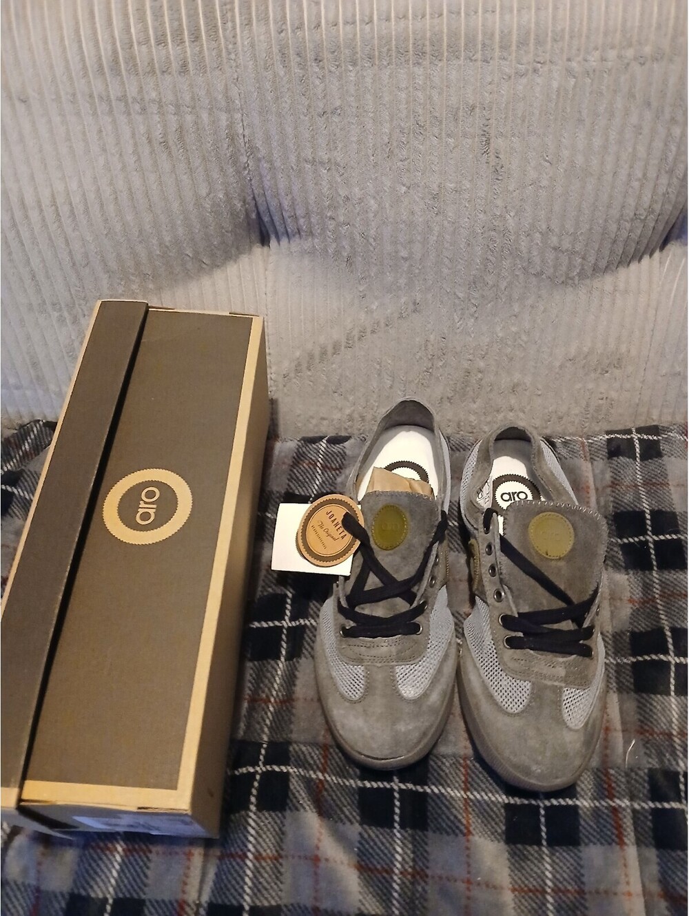 Aro Women's Joaneta Net Sneakers Moon Size 9